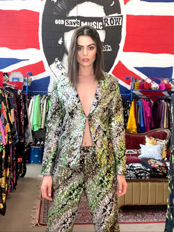 Cualquier viejo traje de camuflaje con mezcla de hierro