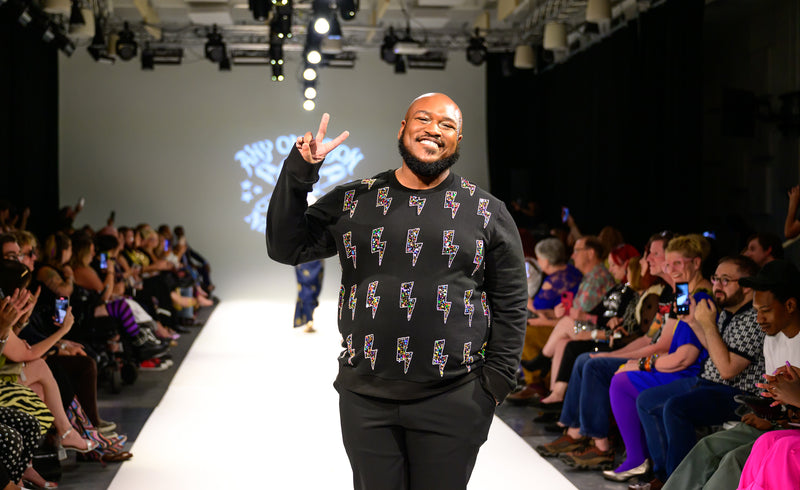 Any Old Iron Men's Electric Lightning Sweatshirt