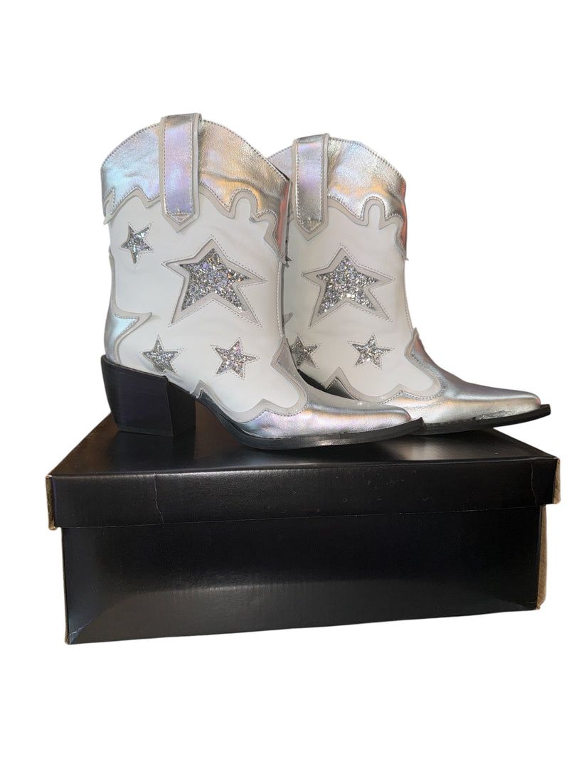 Any Old Iron White Rodeho Boots