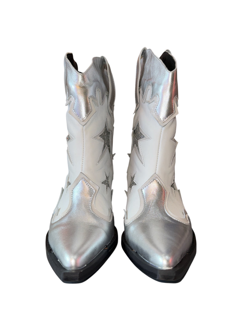 Any Old Iron White Rodeho Boots