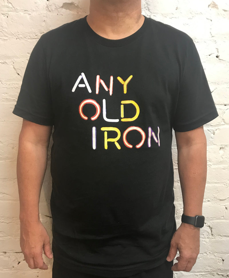 Cualquier vieja camiseta de neón de hierro