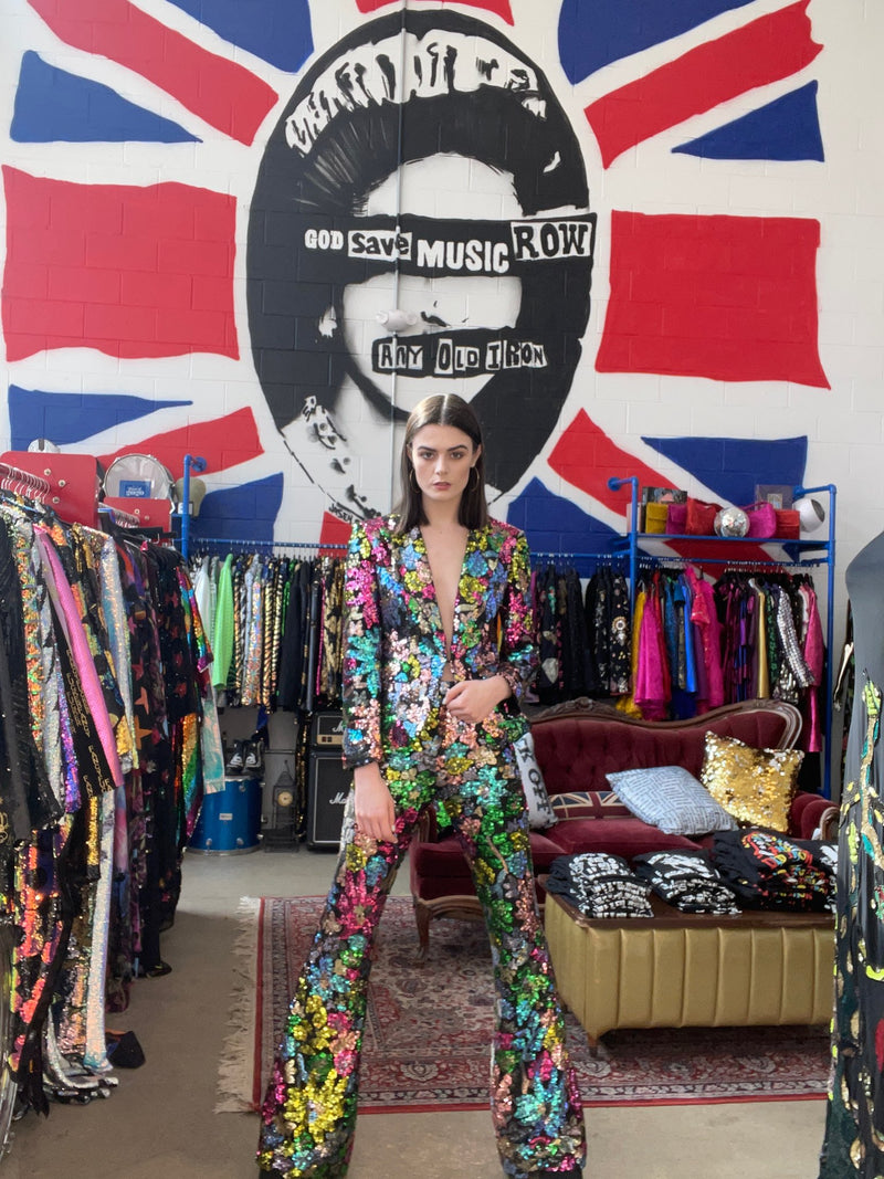 Cualquier viejo traje floral de hierro